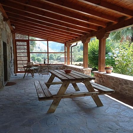 Amplia Y Comoda Casa De Piedra Con Porche Y Jardin San Roque de Ríomiera Exteriér fotografie