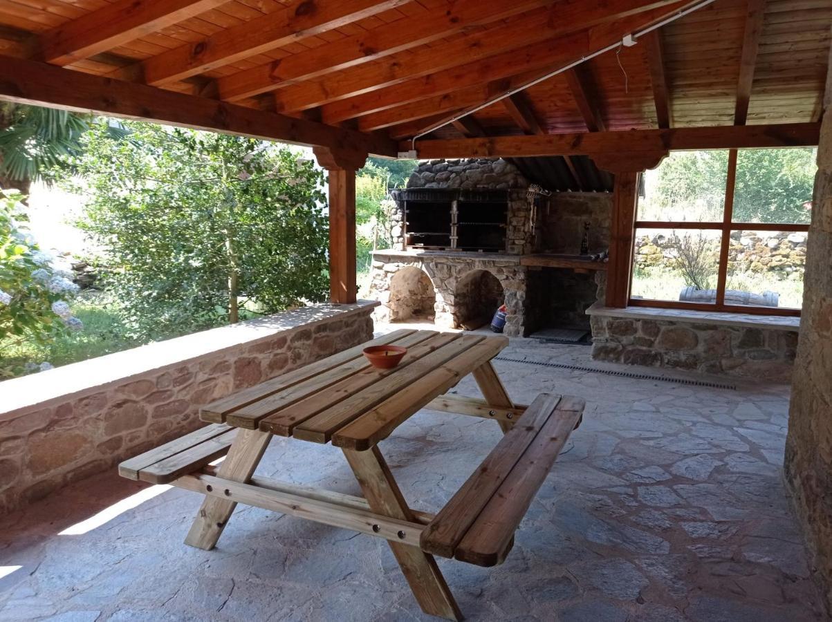 Amplia Y Comoda Casa De Piedra Con Porche Y Jardin San Roque de Ríomiera Exteriér fotografie