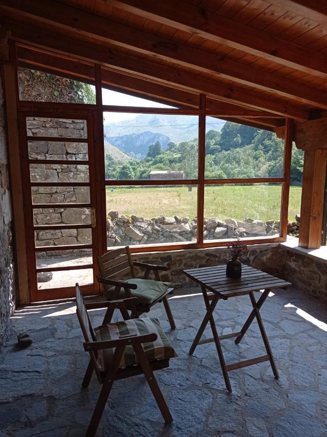 Amplia Y Comoda Casa De Piedra Con Porche Y Jardin San Roque de Ríomiera Exteriér fotografie