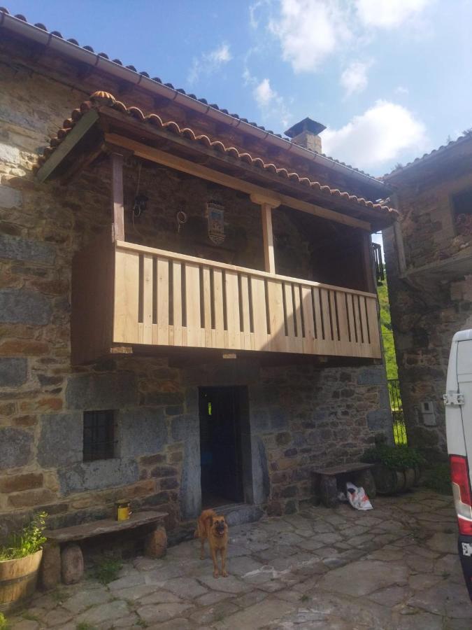 Amplia Y Comoda Casa De Piedra Con Porche Y Jardin San Roque de Ríomiera Exteriér fotografie
