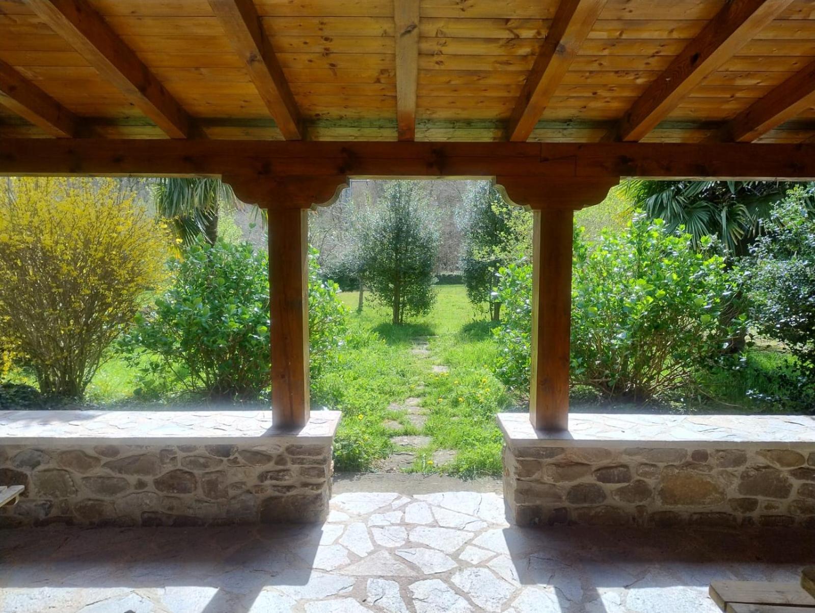 Amplia Y Comoda Casa De Piedra Con Porche Y Jardin San Roque de Ríomiera Exteriér fotografie